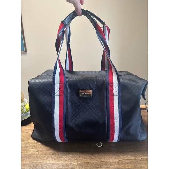 Tommy Hilfiger Weekender Tote Bag Black w/ Compartments and Handles - Picture 6 of 16